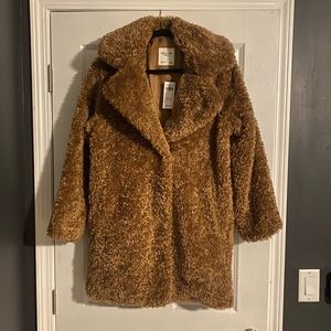 Abercrombie and Fitch: TEDDY COAT - BRAND NEW with tags
